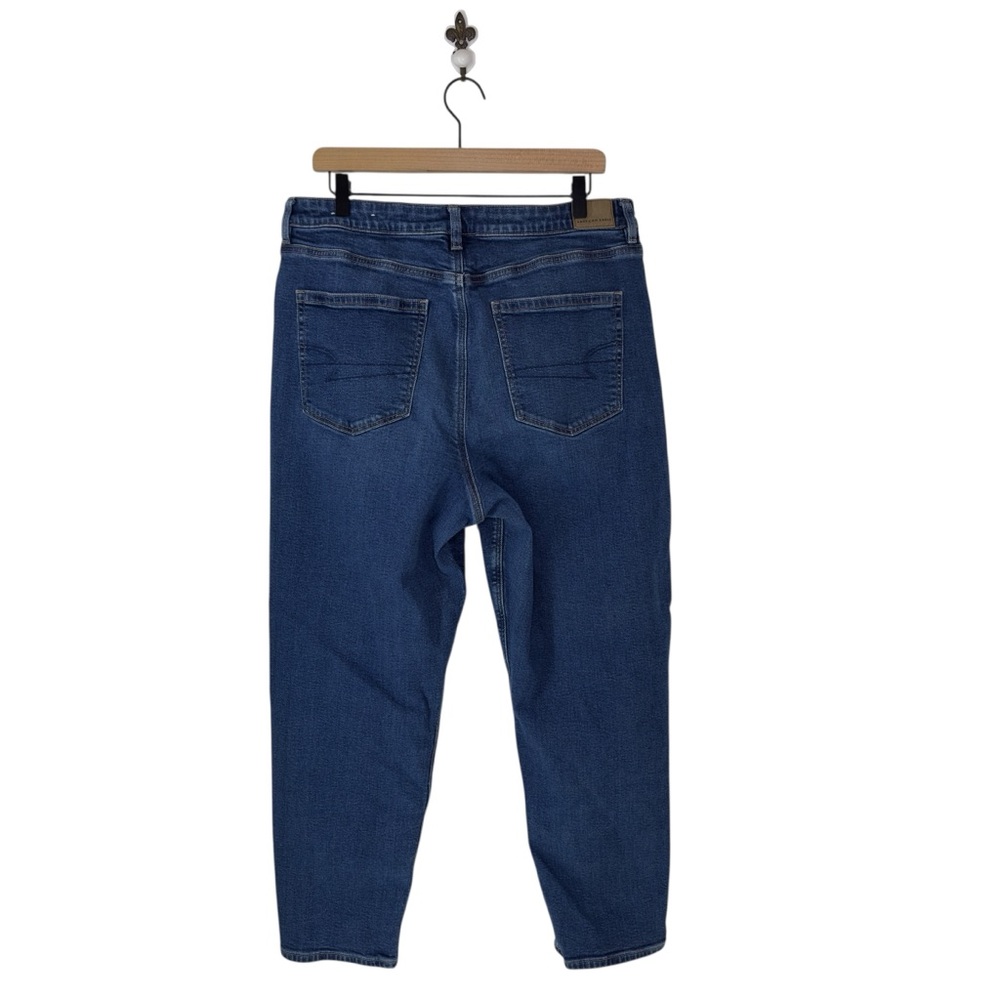 American Eagle Stretch High Waisted Mom Jean Medium Wash AE Size 18 Regular - Picture 2 of 7